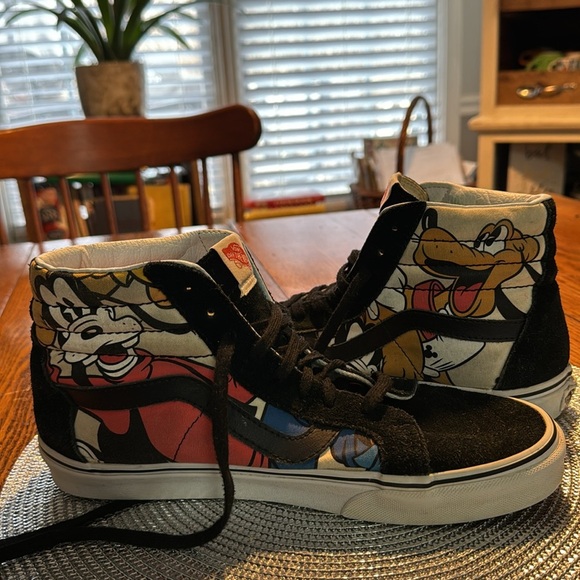 Vans Disney x Sk8 Hi Mickey and Friends Old Skool Sneakers Donald Duck Goofy - Picture 2 of 6